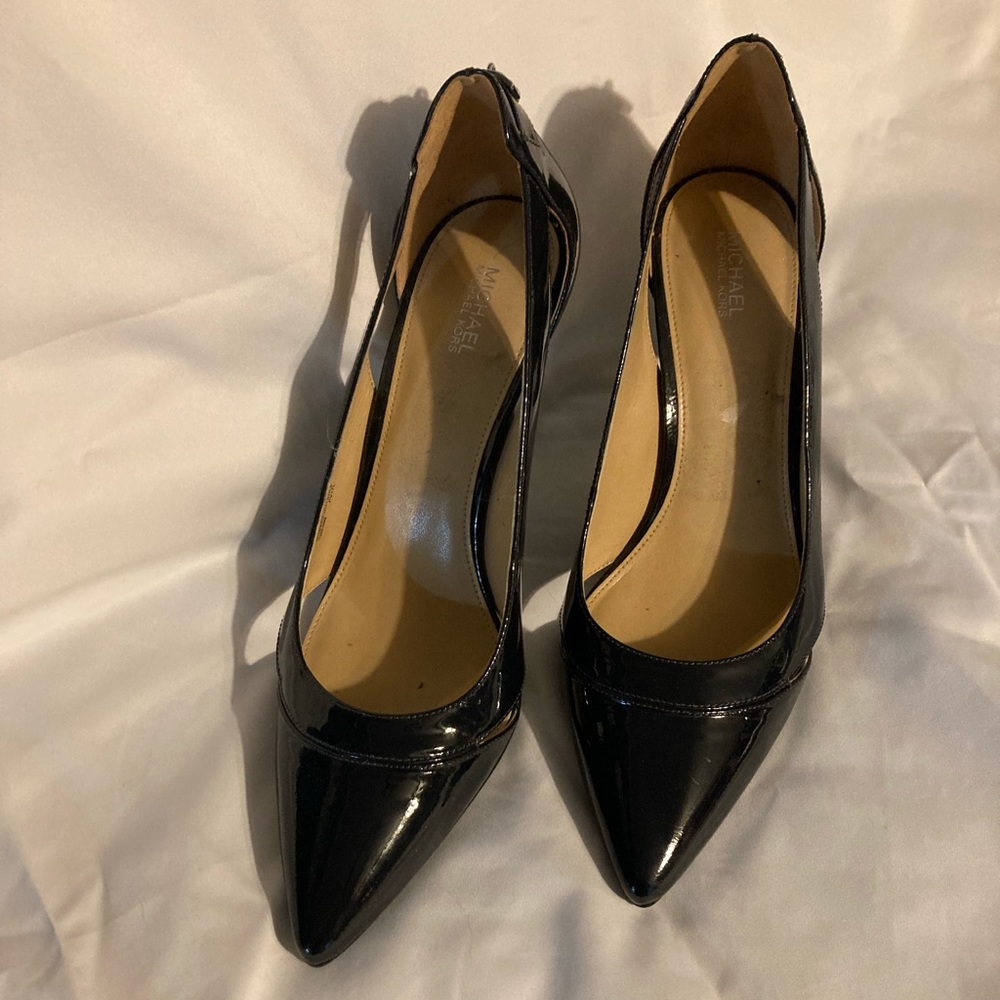 Michael Kors blue heels